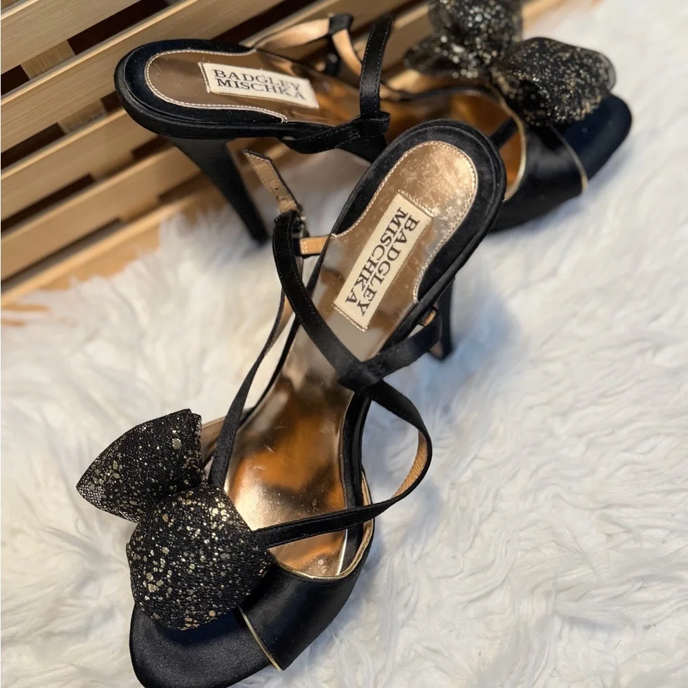 Badgley Mischka Black Gold Bow Heels Satin Formal Platform